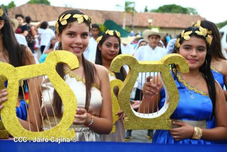 Leoneses conmemoran 131 aniversario de la publicación de Azul de Rubén Darío