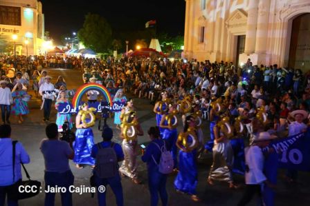 Leoneses conmemoran 131 aniversario de la publicación de Azul de Rubén Darío