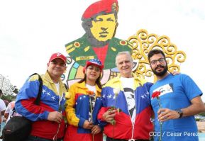 Celebran el 65 natalicio del comandante Hugo Chávez