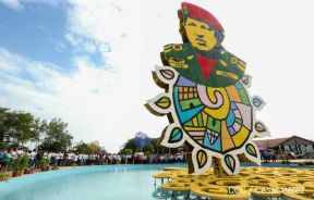 Celebran el 65 natalicio del comandante Hugo Chávez