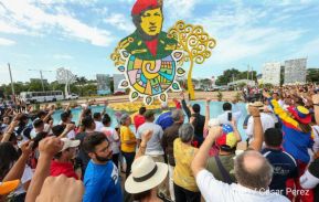 Celebran el 65 natalicio del comandante Hugo Chávez