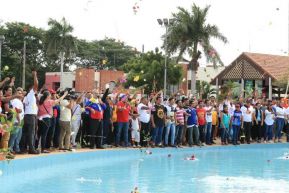 Celebran el 65 natalicio del comandante Hugo Chávez