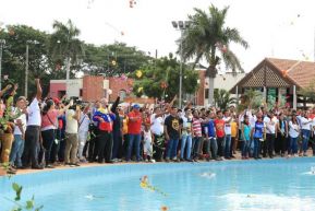 Celebran el 65 natalicio del comandante Hugo Chávez