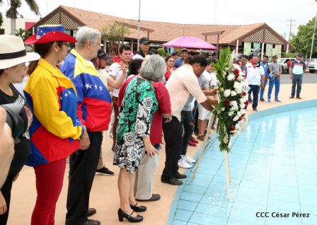 Celebran el 65 natalicio del comandante Hugo Chávez