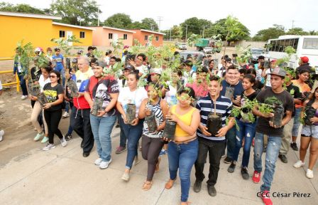 Celebran el 65 natalicio del comandante Hugo Chávez