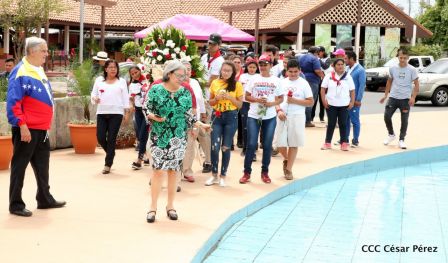 Celebran el 65 natalicio del comandante Hugo Chávez