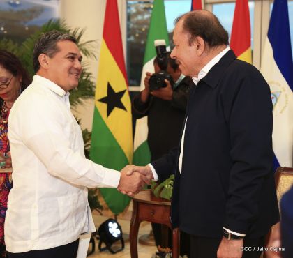 Entrega de cartas credenciales de siete nuevos Embajadores