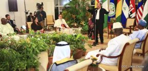 Entrega de cartas credenciales de siete nuevos Embajadores