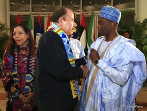 Entrega de cartas credenciales de siete nuevos Embajadores