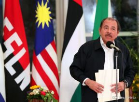 Entrega de cartas credenciales de siete nuevos Embajadores