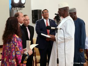 Entrega de cartas credenciales de siete nuevos Embajadores