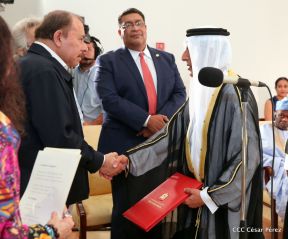 Entrega de cartas credenciales de siete nuevos Embajadores