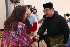 Entrega de cartas credenciales de siete nuevos Embajadores