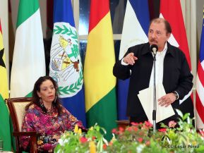 Entrega de cartas credenciales de siete nuevos Embajadores