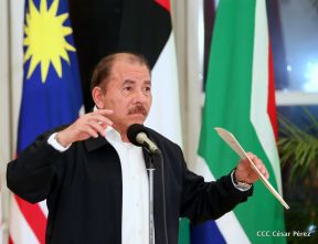 Entrega de cartas credenciales de siete nuevos Embajadores