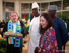 Entrega de cartas credenciales de siete nuevos Embajadores