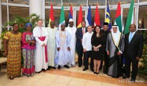 Entrega de cartas credenciales de siete nuevos Embajadores