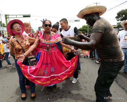 ¡Vamos a Bailar, Vamos a Cantar, a Santo Domingo de Guzmán!