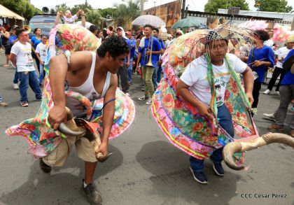 ¡Vamos a Bailar, Vamos a Cantar, a Santo Domingo de Guzmán!