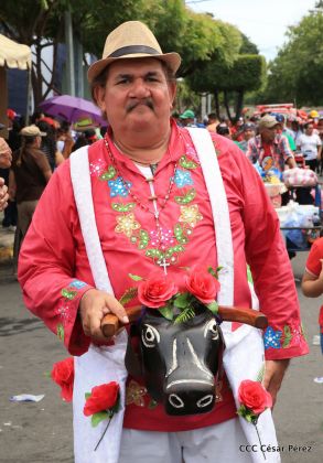 ¡Vamos a Bailar, Vamos a Cantar, a Santo Domingo de Guzmán!