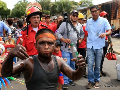 ¡Vamos a Bailar, Vamos a Cantar, a Santo Domingo de Guzmán!