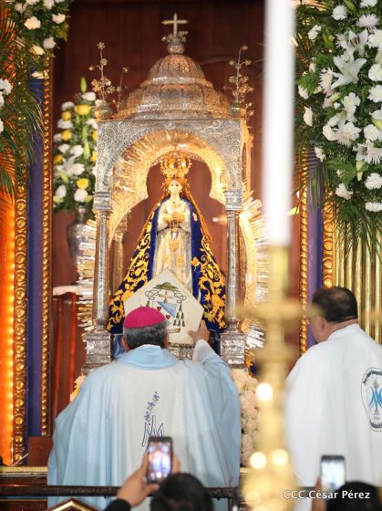 Familias católicas de Occidente despiden a Monseñor Bosco Vivas Robelo