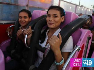 Familias continúan festejando la Navidad en Parque de la Niñez Feliz