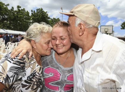 Reclusos reciben beneficio de convivencia familiar en Nicaragua