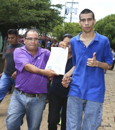 Reclusos reciben beneficio de convivencia familiar en Nicaragua