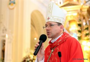 Monseñor René Sándigo asume como nuevo obispo de León y Chinandega