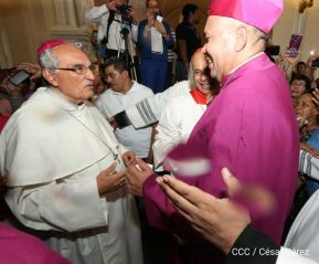 Monseñor René Sándigo asume como nuevo obispo de León y Chinandega