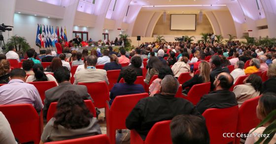 Presidente Daniel con diputados del Parlamento Centroamericano
