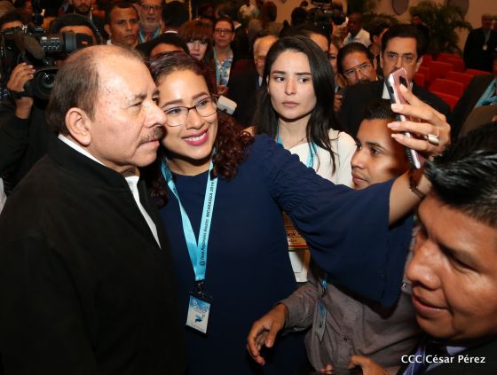 Presidente Daniel con diputados del Parlamento Centroamericano