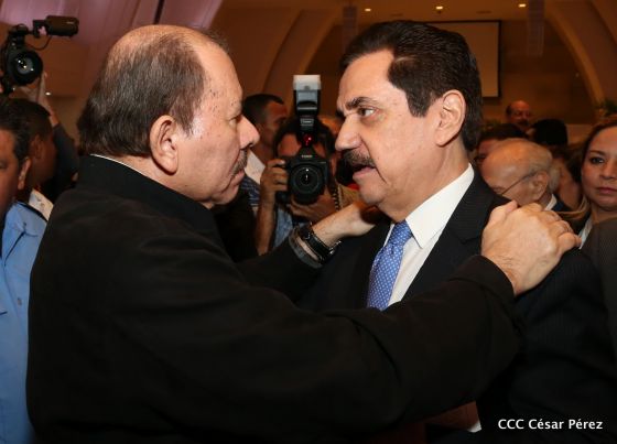 Presidente Daniel con diputados del Parlamento Centroamericano