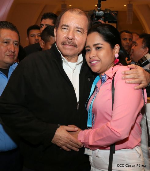 Presidente Daniel con diputados del Parlamento Centroamericano