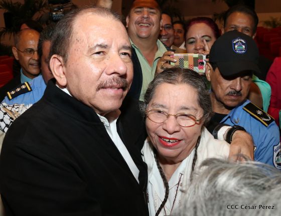 Presidente Daniel con diputados del Parlamento Centroamericano