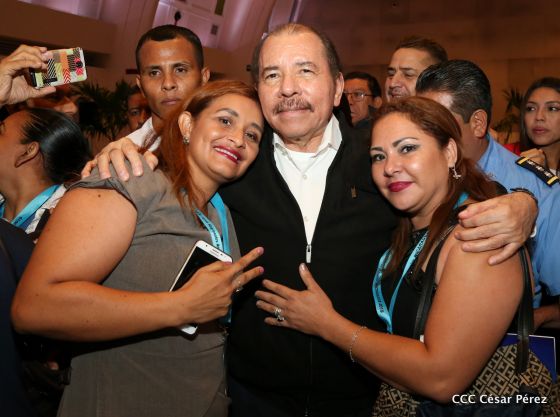 Presidente Daniel con diputados del Parlamento Centroamericano