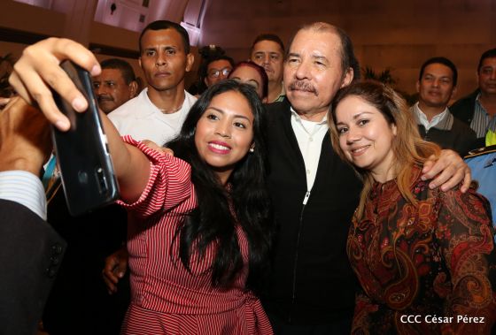 Presidente Daniel con diputados del Parlamento Centroamericano