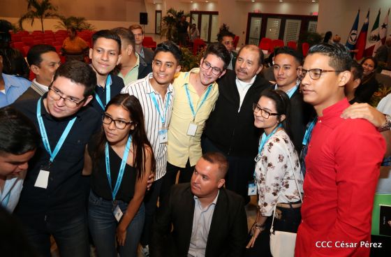 Presidente Daniel con diputados del Parlamento Centroamericano