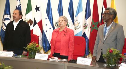 Presidente Daniel con diputados del Parlamento Centroamericano
