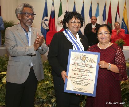 Presidente Daniel con diputados del Parlamento Centroamericano