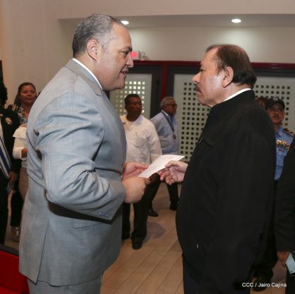 Presidente Daniel con diputados del Parlamento Centroamericano