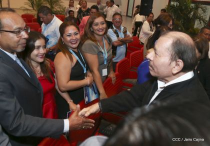 Presidente Daniel con diputados del Parlamento Centroamericano