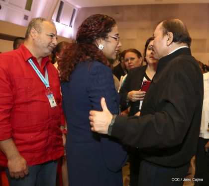 Presidente Daniel con diputados del Parlamento Centroamericano