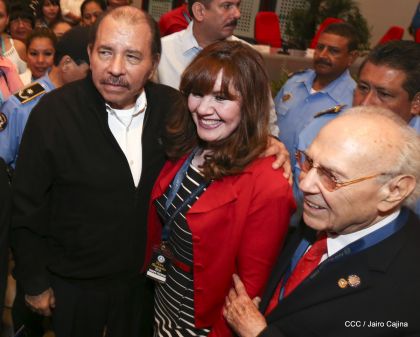 Presidente Daniel con diputados del Parlamento Centroamericano