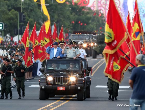 Desfile Militar "Pueblo Ejército"