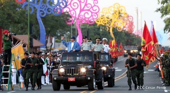 Desfile Militar "Pueblo Ejército"