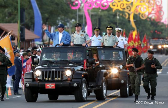 Desfile Militar "Pueblo Ejército"