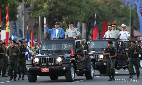 Desfile Militar "Pueblo Ejército"