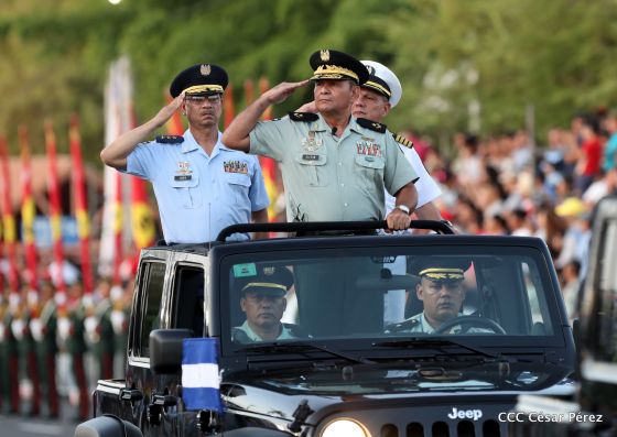 Desfile Militar "Pueblo Ejército"
